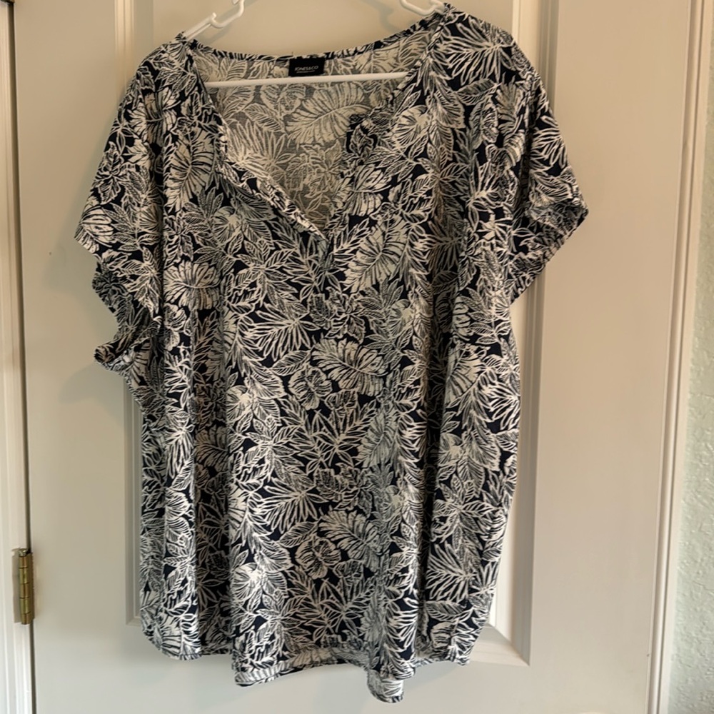 Tropical blue & white top